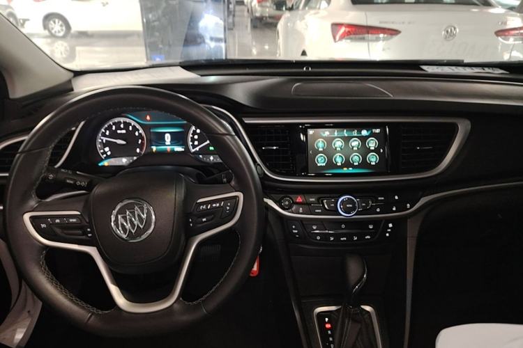 Used Buick GT 2019 18T Automatic Connected Elite Model China V Standard Center Console
