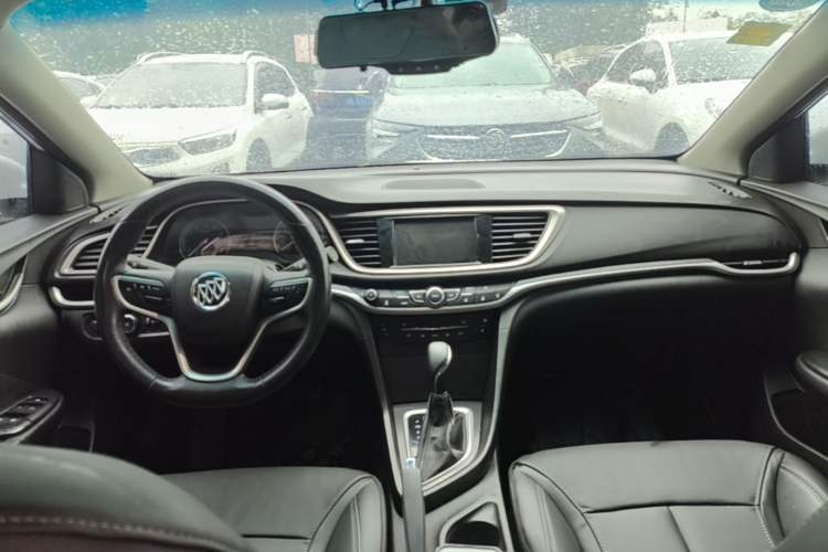 Used Buick GT 2019 18T Automatic Connected Elite Model China VI Standard Center Console