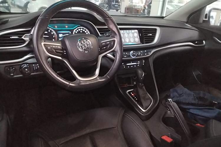 Used Buick GT 2019 18T Automatic Connected Elite Model China V Standard Center Console