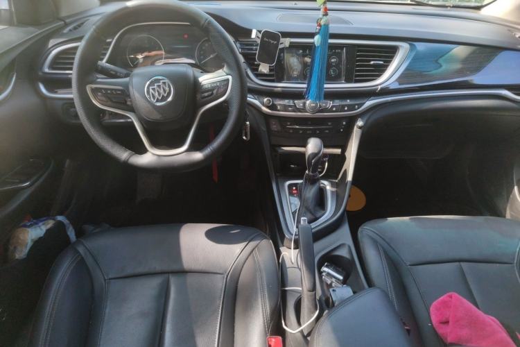 Used Buick GT 2019 18T Automatic Connected Elite Model China VI Standard Center Console