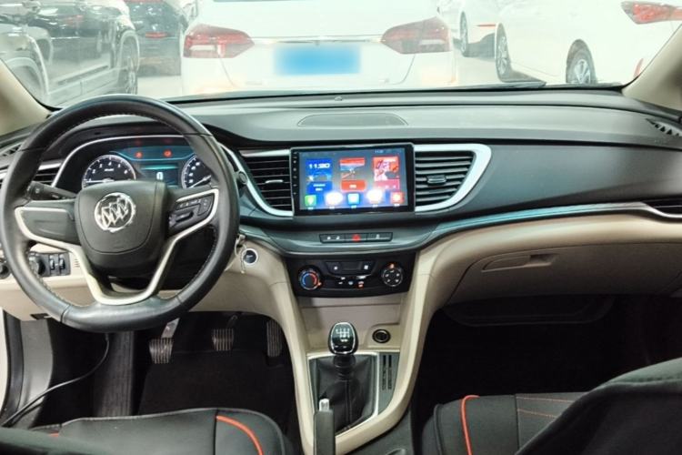 Used Buick GT 2019 15T Manual Elite Version China VI Standard Center Console