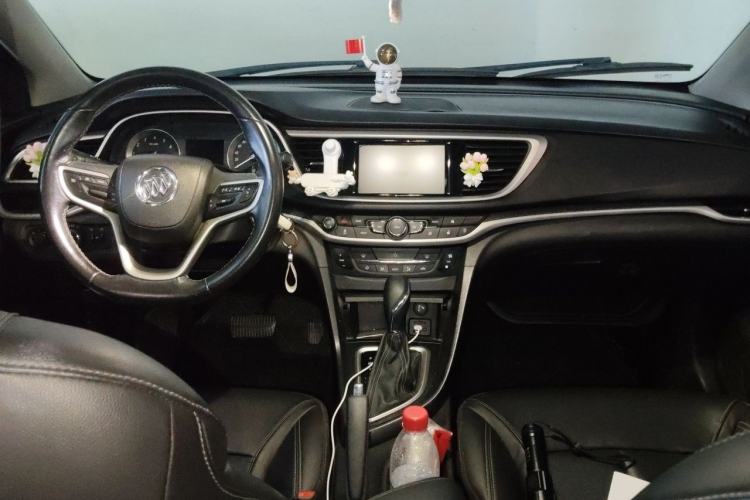 Used Buick GT 2019 18T Automatic Connected Elite Model China VI Standard Center Console