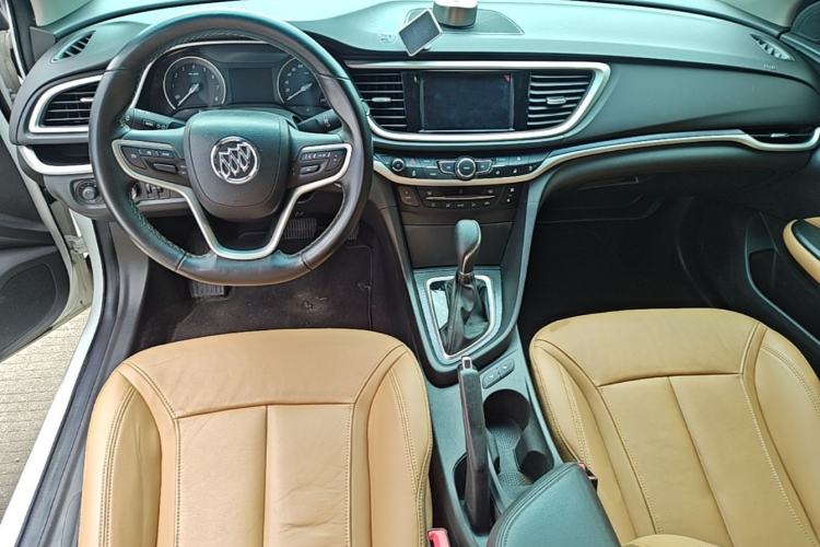 Used Buick GT 2019 18T Automatic Connected Flagship Version China V Standard Center Console