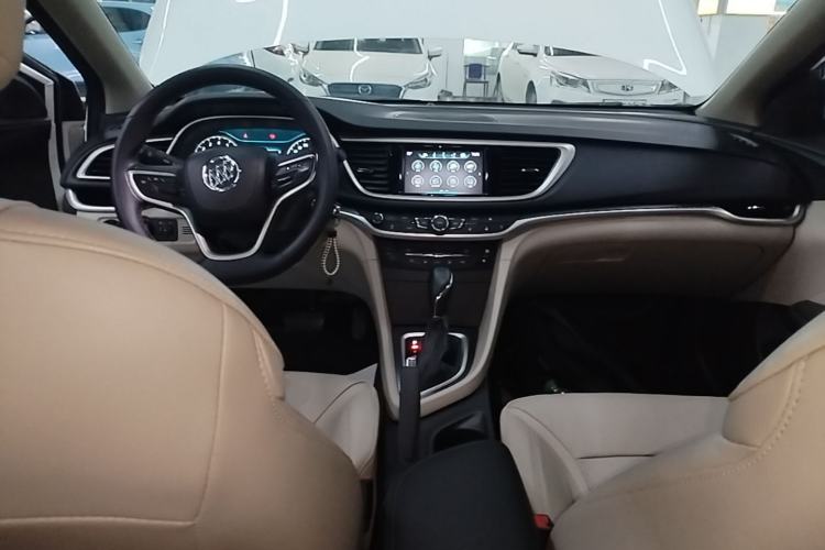 Used Buick GT 2019 15T Dual-Clutch Connected Elite Model China VI Center Console