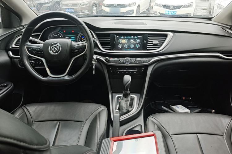 Used Buick GT 2019 18T Automatic Connected Elite Model China VI Standard Center Console