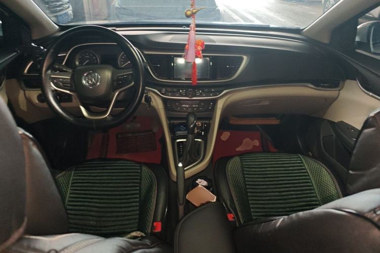 Used Buick GT 2019 15T Dual-Clutch Connected Elite Model China VI Center Console