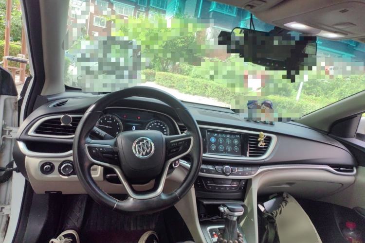 Used Buick GT 2019 15T Dual-Clutch Connected Elite Model China VI Center Console