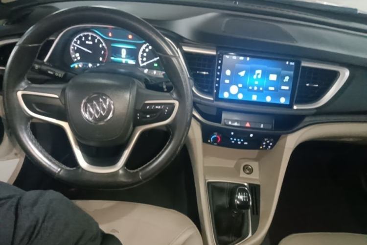 Used Buick GT 2019 15T Manual Elite Version China VI Standard Center Console
