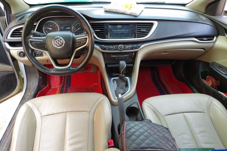 Used Buick GT 2019 15T Dual-Clutch Connected Elite Model China VI Center Console