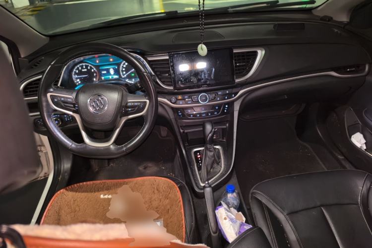 Used Buick GT 2019 18T Automatic Connected Elite Model China VI Standard Center Console