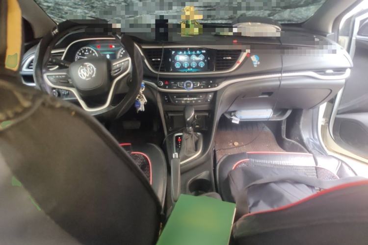 Used Buick GT 2019 18T Automatic Connected Elite Model China VI Standard Center Console