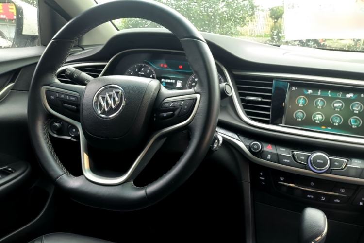 Used Buick GT 2019 18T Automatic Connected Elite Model China VI Standard Center Console