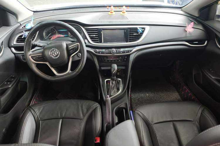 Used Buick GT 2019 18T Automatic Connected Elite Model China V Standard Center Console