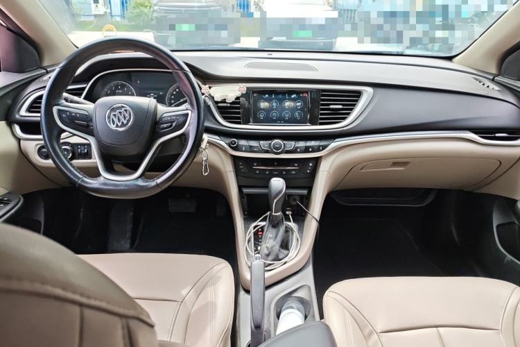 Used Buick GT 2019 15T Dual-Clutch Connected Elite Model China VI Center Console