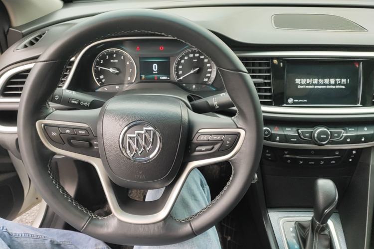 Used Buick GT 2019 18T Automatic Connected Elite Model China VI Standard Center Console