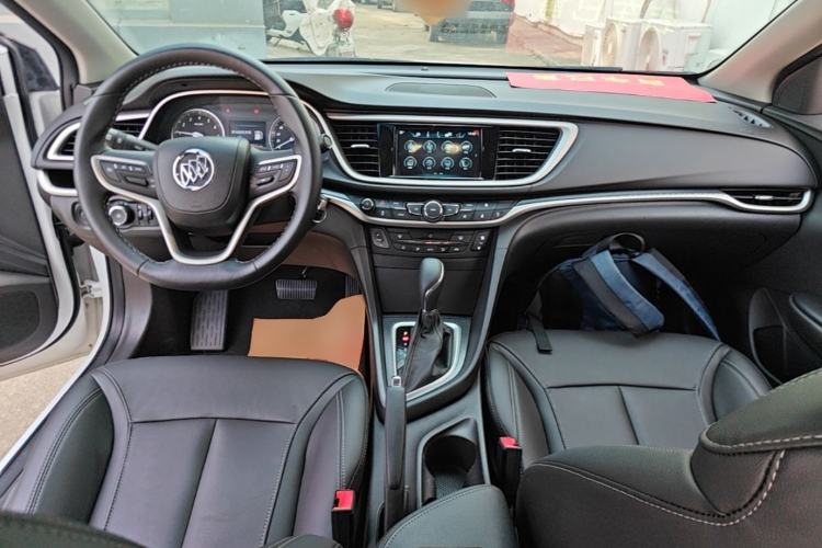 Used Buick GT 2019 18T Automatic Connected Elite Model China VI Standard Center Console