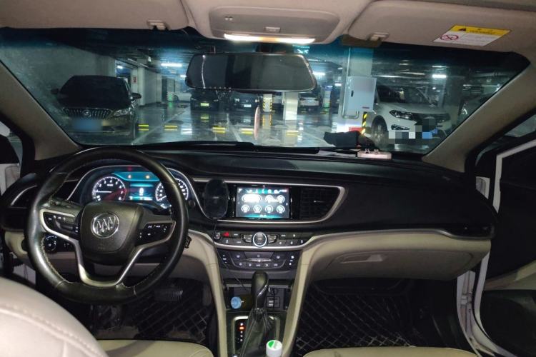 Used Buick GT 2019 15T Dual-Clutch Connected Elite Model China VI Center Console