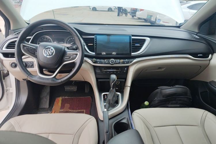 Used Buick GT 2019 15T Dual-Clutch Connected Elite Model China VI Center Console