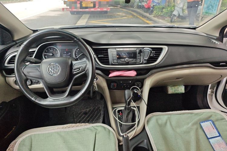 Used Buick GT 2019 15T Dual-Clutch Advanced Version China VI Standard Center Console