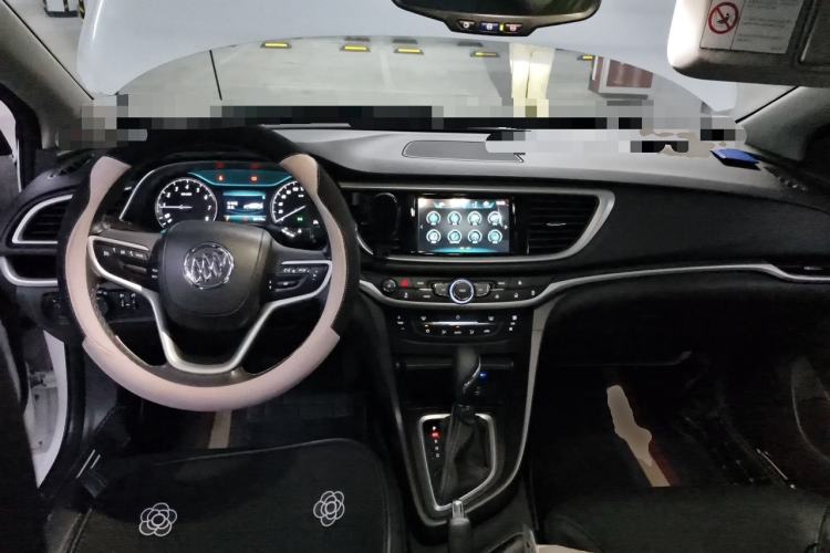 Used Buick GT 2019 18T Automatic Connected Elite Model China VI Standard Center Console
