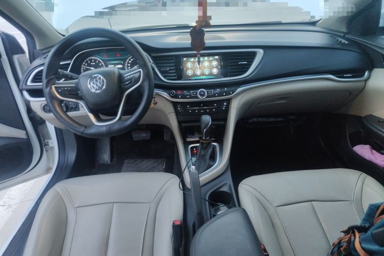 Used Buick GT 2019 15T Dual-Clutch Connected Elite Model China VI Center Console