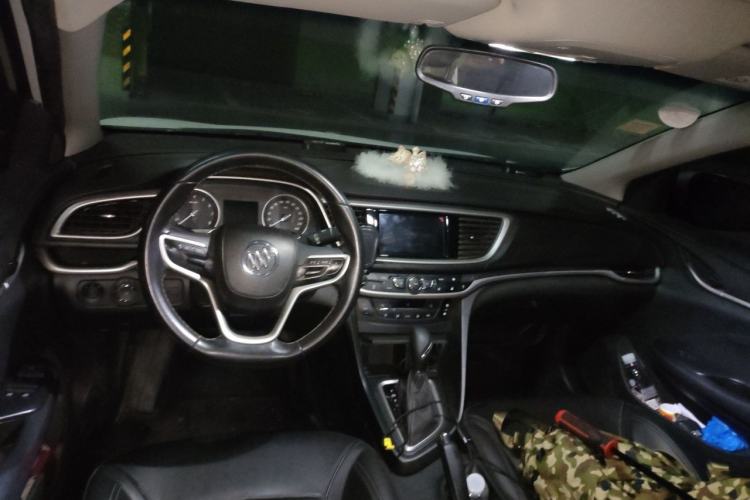 Used Buick GT 2019 18T Automatic Connected Elite Model China VI Standard Center Console