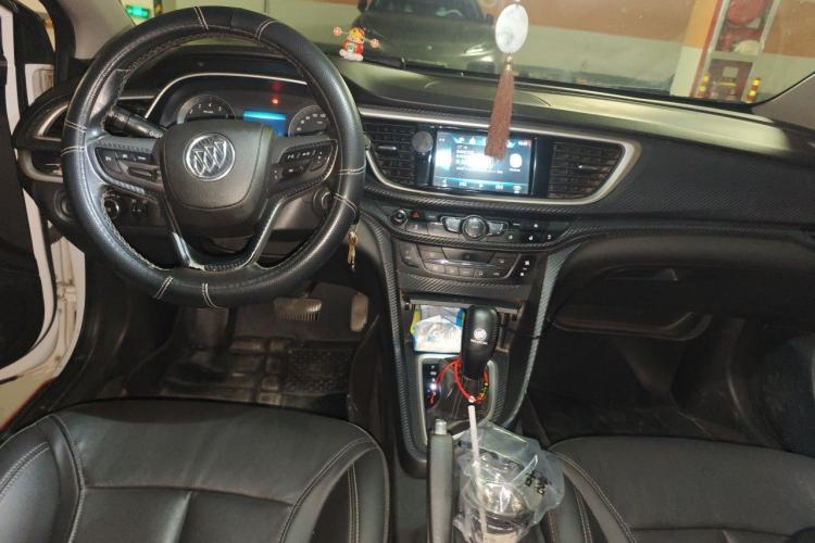 Used Buick GT 2019 18T Automatic Connected Elite Model China VI Standard Center Console