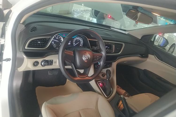 Used Buick GT 2019 15T Dual-Clutch Advanced Version China VI Standard Center Console