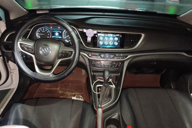 Used Buick GT 2019 18T Automatic Connected Elite Model China VI Standard Center Console