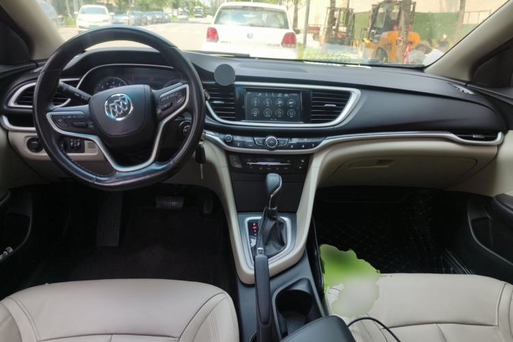 Used Buick GT 2019 15T Dual-Clutch Connected Elite Version China V Standard Center Console