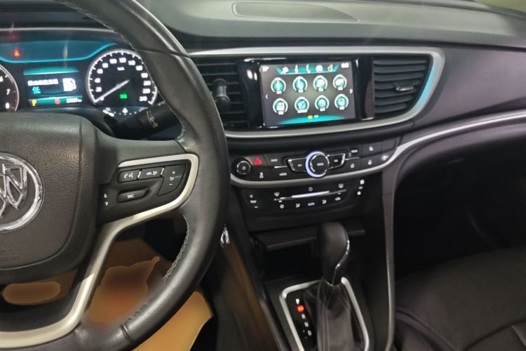 Used Buick GT 2019 18T Automatic Connected Elite Model China VI Standard Center Console