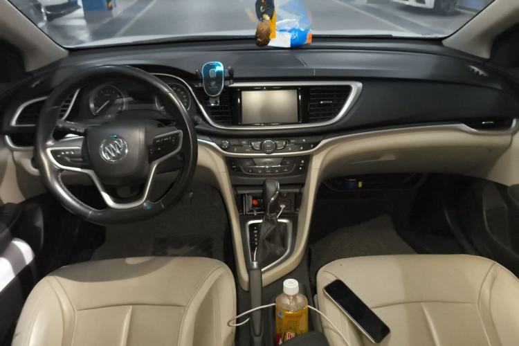 Used Buick GT 2019 15T Dual-Clutch Connected Elite Version China V Standard Center Console