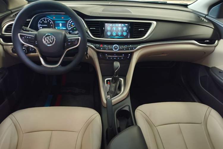 Used Buick GT 2019 15T Dual-Clutch Connected Elite Model China VI Center Console
