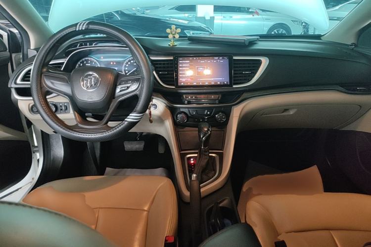 Used Buick GT 2019 15T Dual-Clutch Advanced Version China VI Standard Center Console
