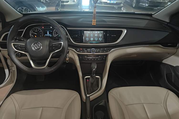 Used Buick GT 2019 15T Dual-Clutch Connected Elite Model China VI Center Console
