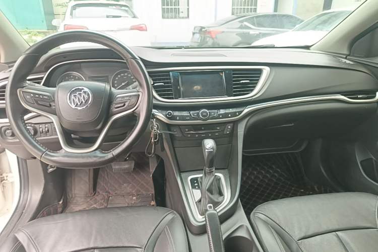 Used Buick GT 2019 18T Automatic Connected Elite Model China VI Standard Center Console