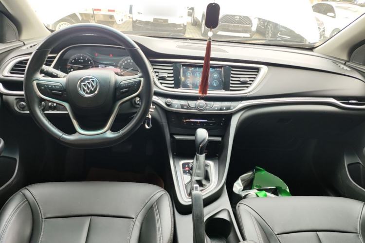 Used Buick GT 2019 18T Automatic Connected Elite Model China VI Standard Center Console
