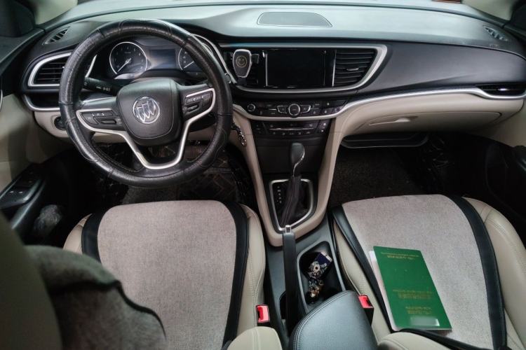 Used Buick GT 2019 15T Dual-Clutch Connected Elite Model China VI Center Console