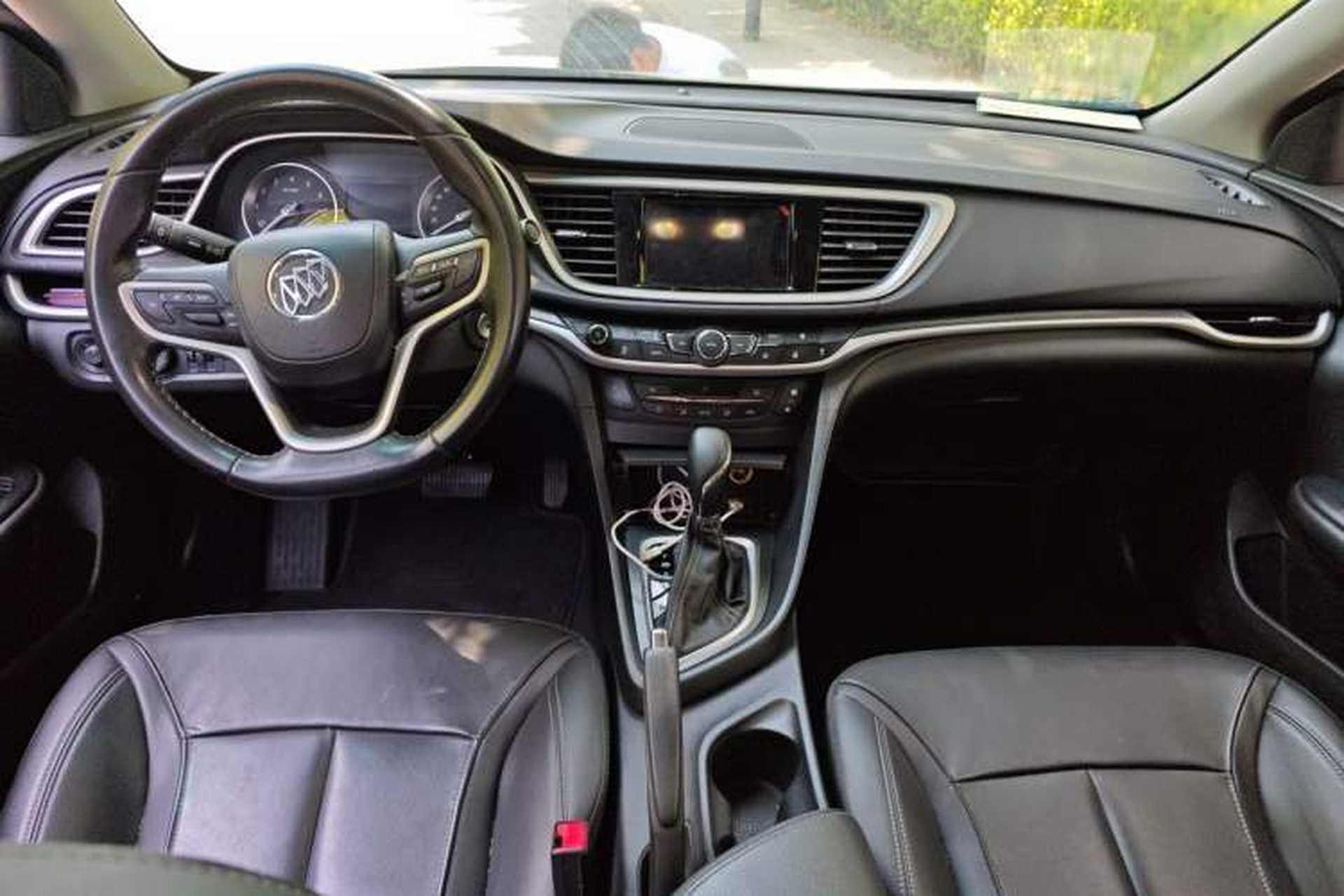 Used Buick GT 2019 18T Automatic Connected Elite Model China VI Standard Center Console