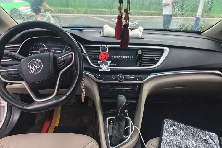 Used Buick GT 2019 15T Dual-Clutch Connected Elite Version China V Standard Center Console