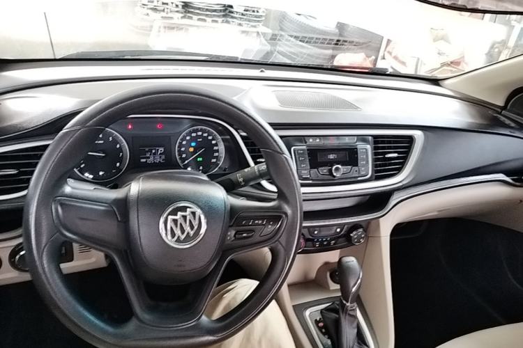 Used Buick GT 2019 15T Dual-Clutch Advanced Version China VI Standard Center Console