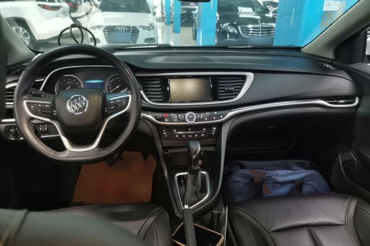 Used Buick GT 2019 18T Automatic Connected Elite Model China VI Standard Center Console