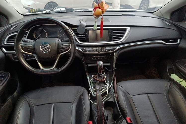 Used Buick GT 2019 18T Automatic Connected Elite Model China V Standard Center Console