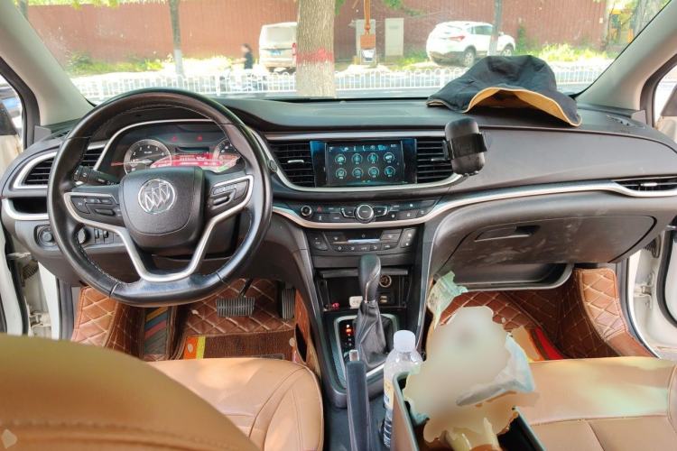 Used Buick GT 2019 18T Automatic Connected Flagship Version China VI Standard Center Console