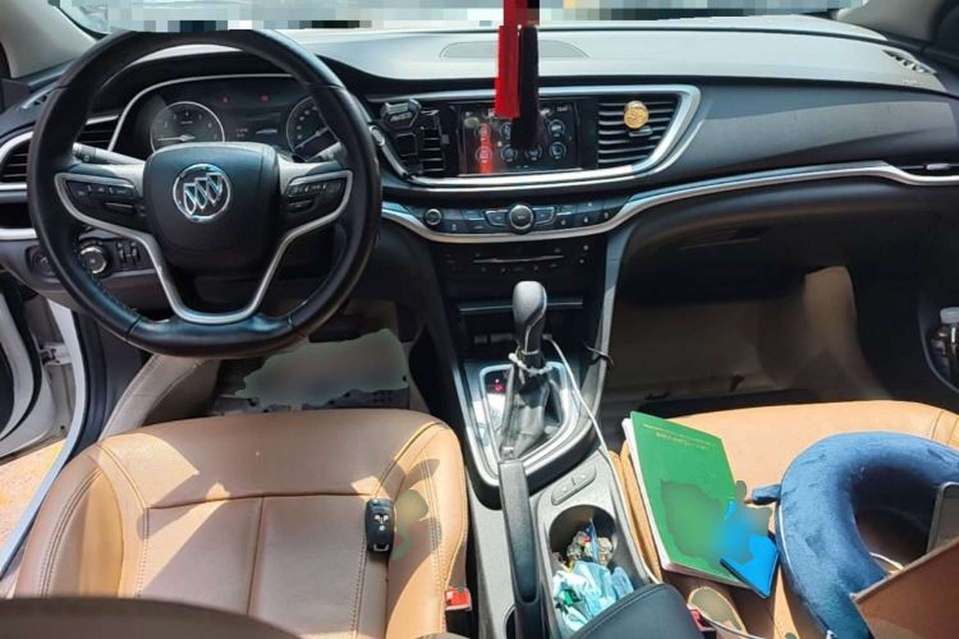 Used Buick GT 2019 18T Automatic Connected Flagship Version China VI Standard Center Console