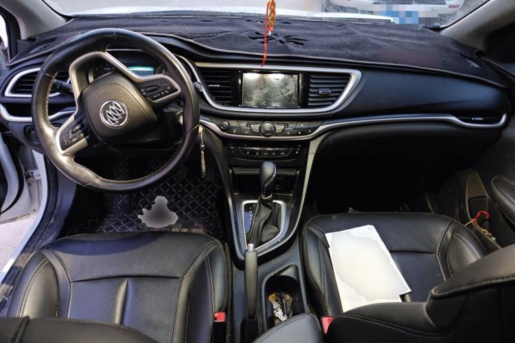 Used Buick GT 2019 18T Automatic Connected Elite Model China VI Standard Center Console