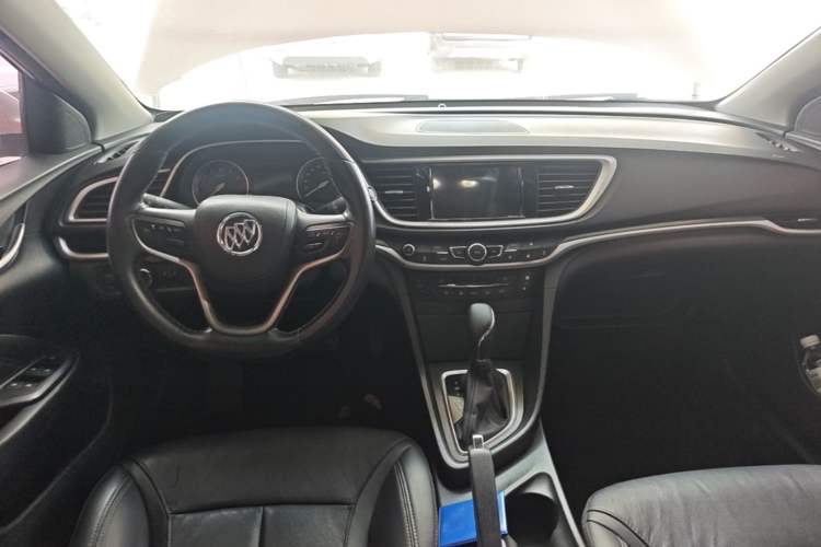 Used Buick GT 2019 18T Automatic Connected Elite Model China V Standard Center Console