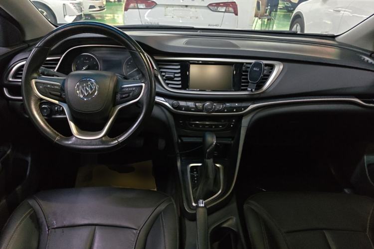 Used Buick GT 2019 18T Automatic Connected Elite Model China VI Standard Center Console