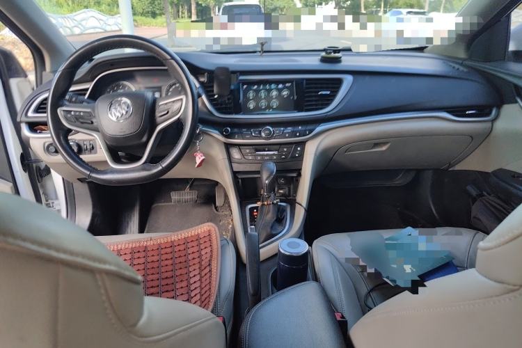 Used Buick GT 2019 15T Dual-Clutch Connected Elite Model China VI Center Console