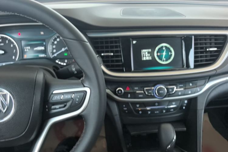 Used Buick GT 2019 18T Automatic Connected Elite Model China VI Standard Center Console